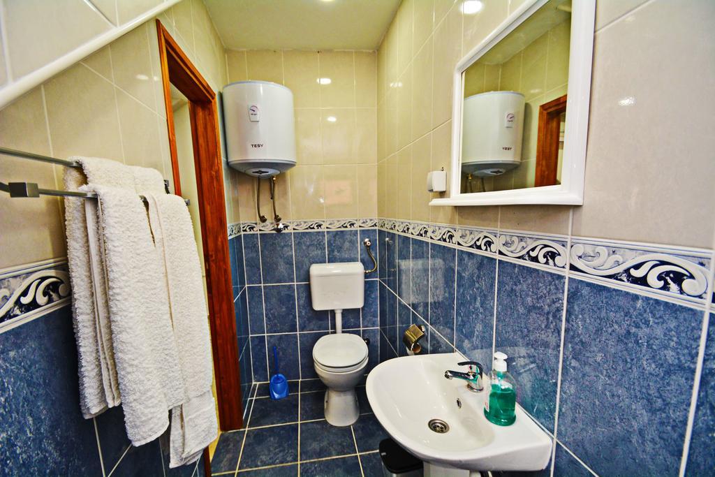 Tajami Apartments Kotor Luaran gambar