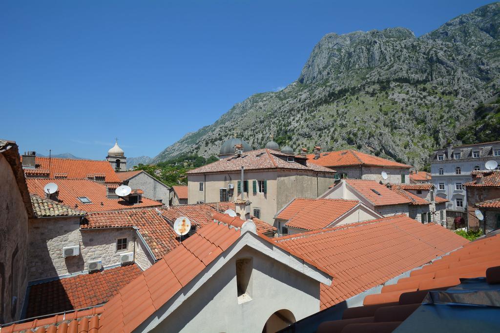 Tajami Apartments Kotor Luaran gambar
