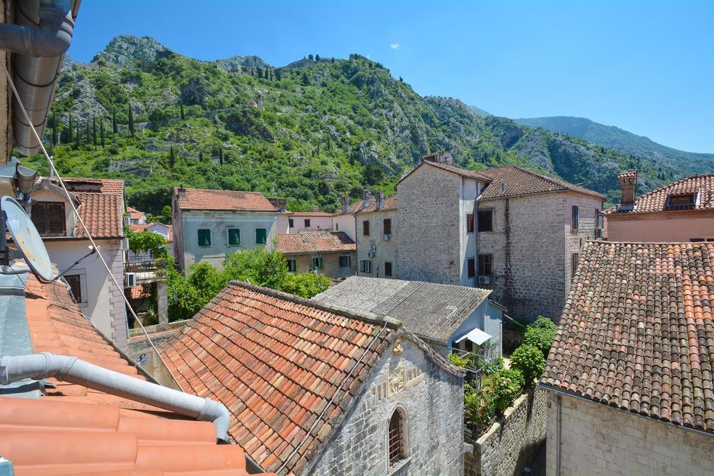 Tajami Apartments Kotor Luaran gambar