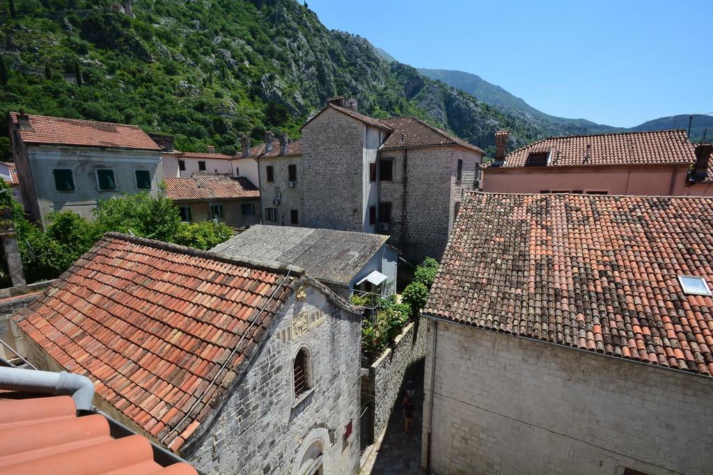 Tajami Apartments Kotor Luaran gambar