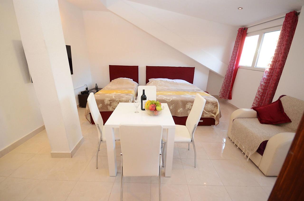Tajami Apartments Kotor Luaran gambar