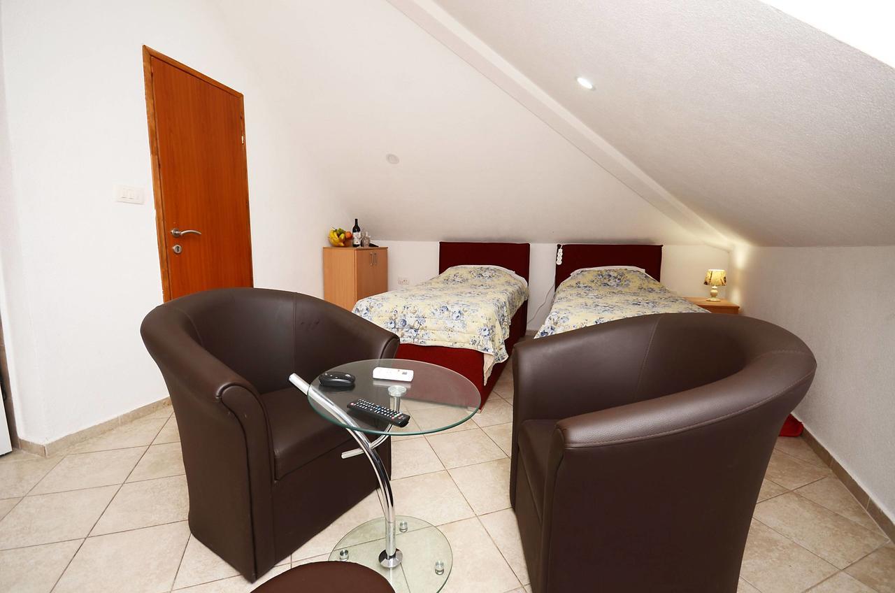 Tajami Apartments Kotor Luaran gambar