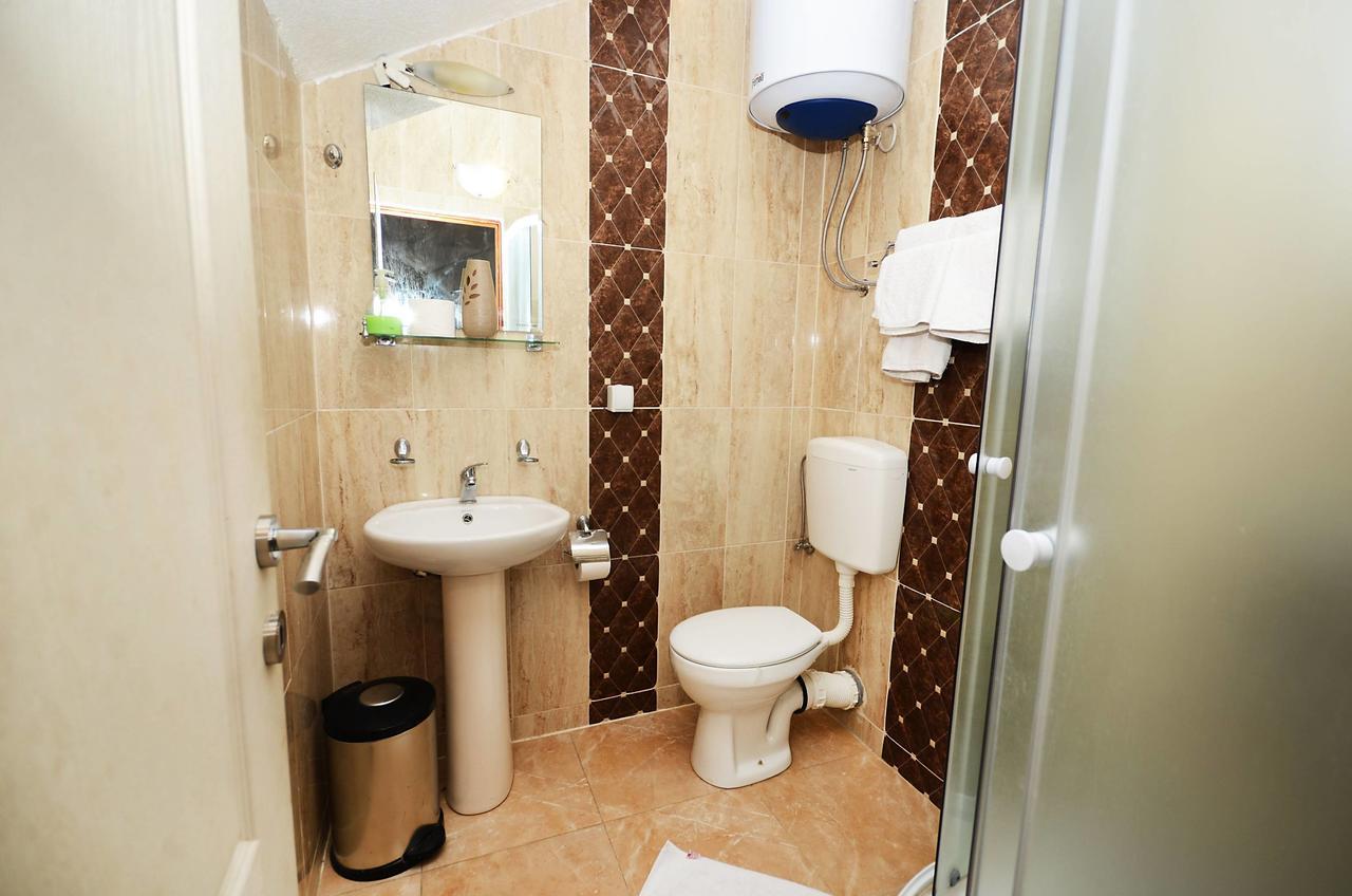 Tajami Apartments Kotor Luaran gambar