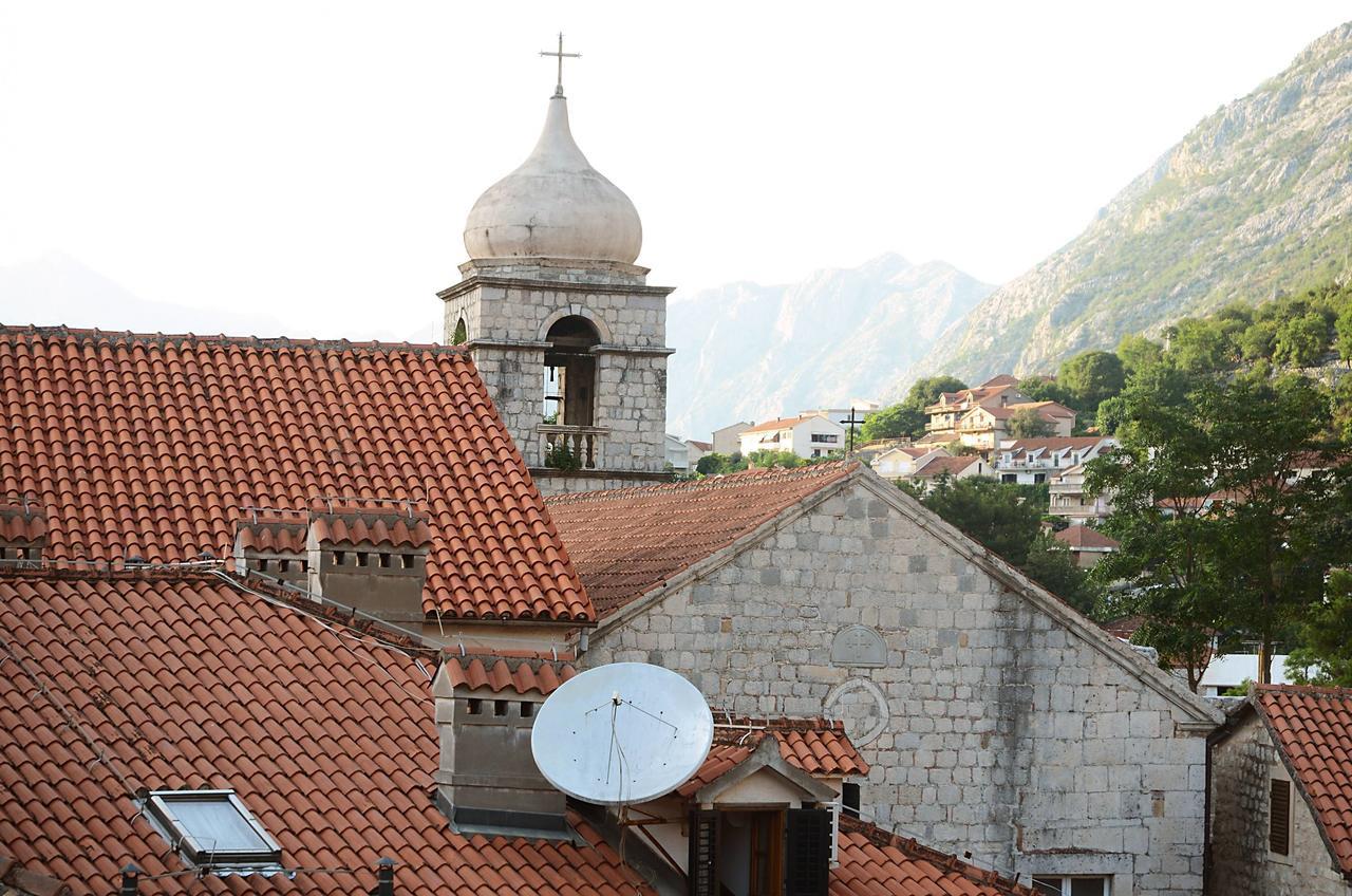 Tajami Apartments Kotor Luaran gambar