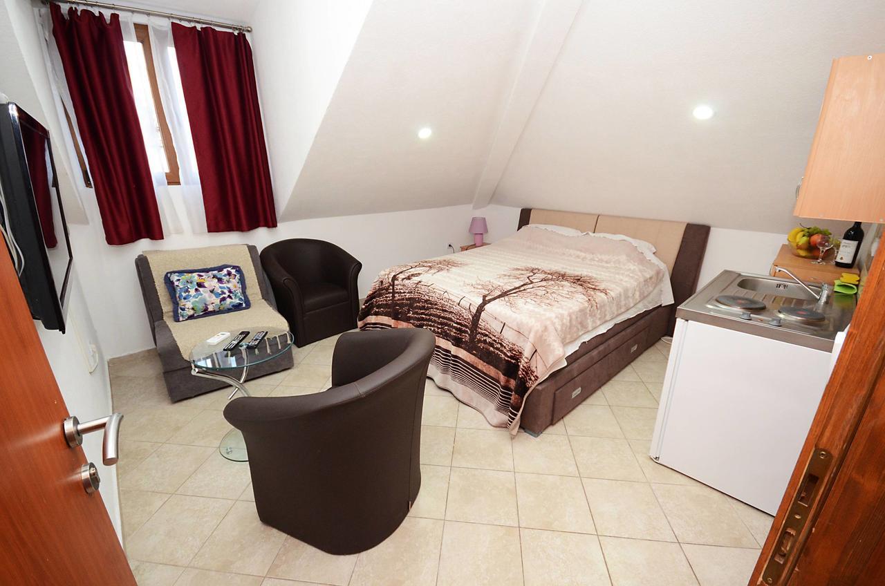 Tajami Apartments Kotor Luaran gambar