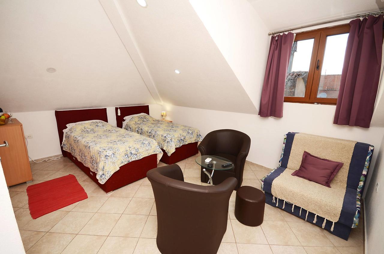 Tajami Apartments Kotor Luaran gambar