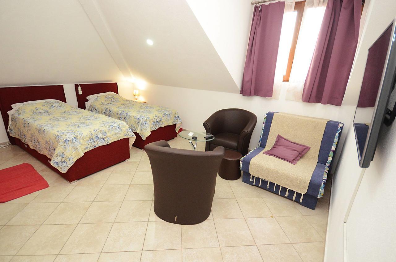 Tajami Apartments Kotor Luaran gambar